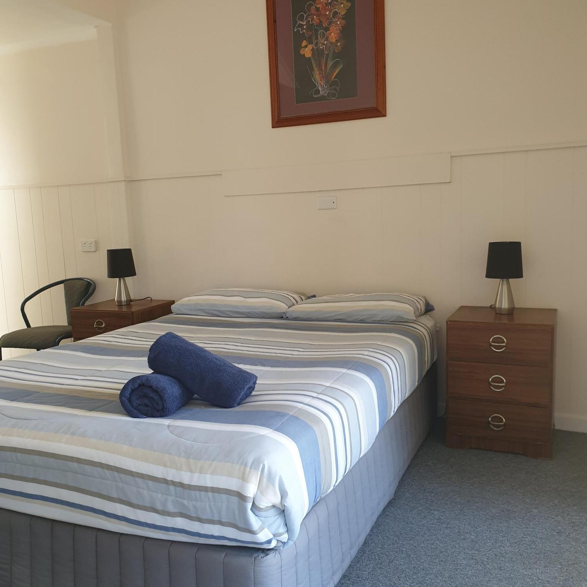 Bamboo Motor Inn Lakes Entrance Exteriör bild